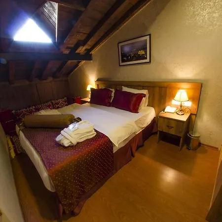Hotel Old