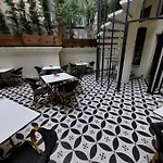 Hotel Old 3*
